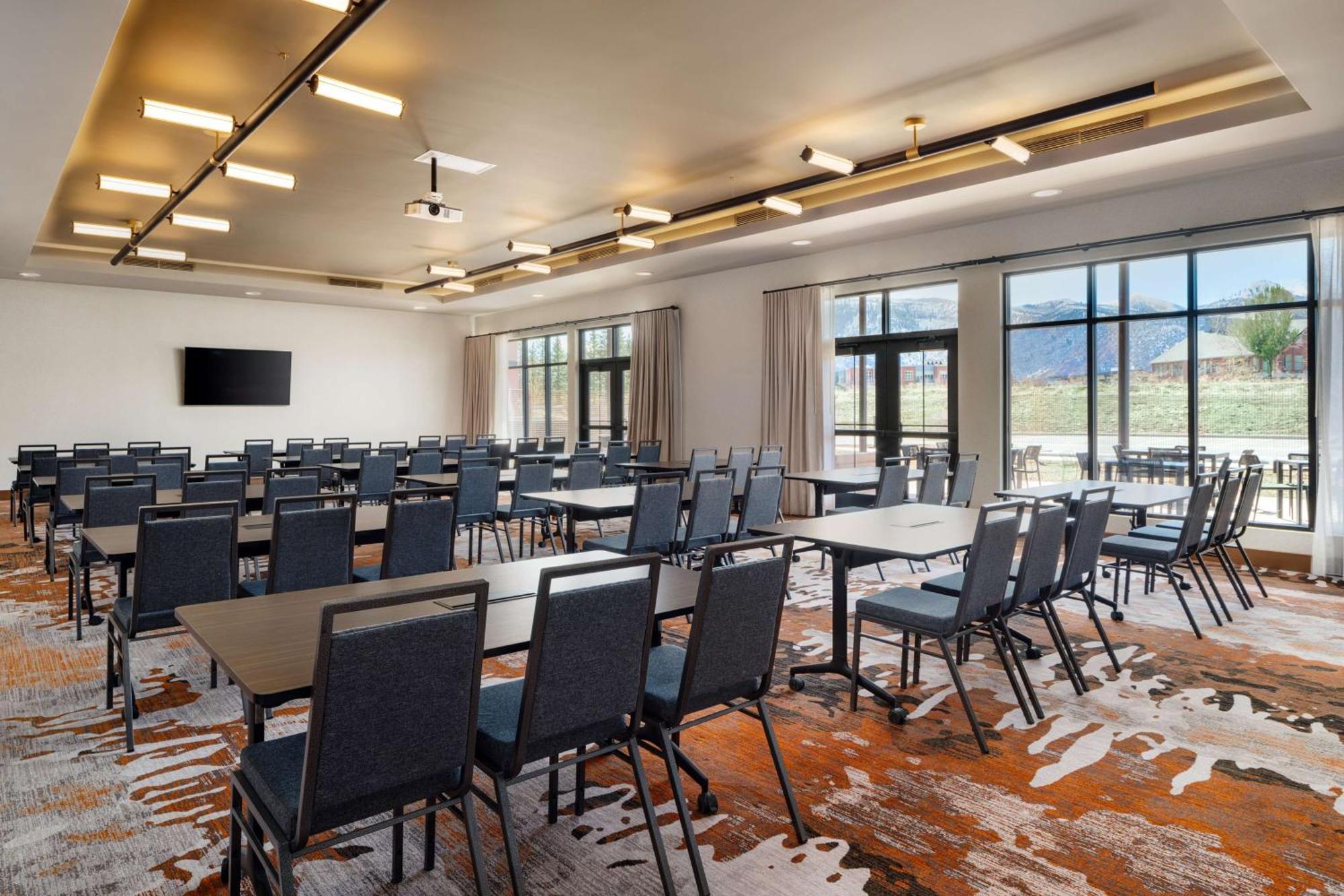 The Hoffmann Hotel Basalt Aspen Tapestry Collection Hilton Luaran gambar